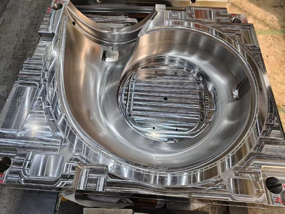 Choosing a mold base source factory is choosing the shortest supply chain(pic1)