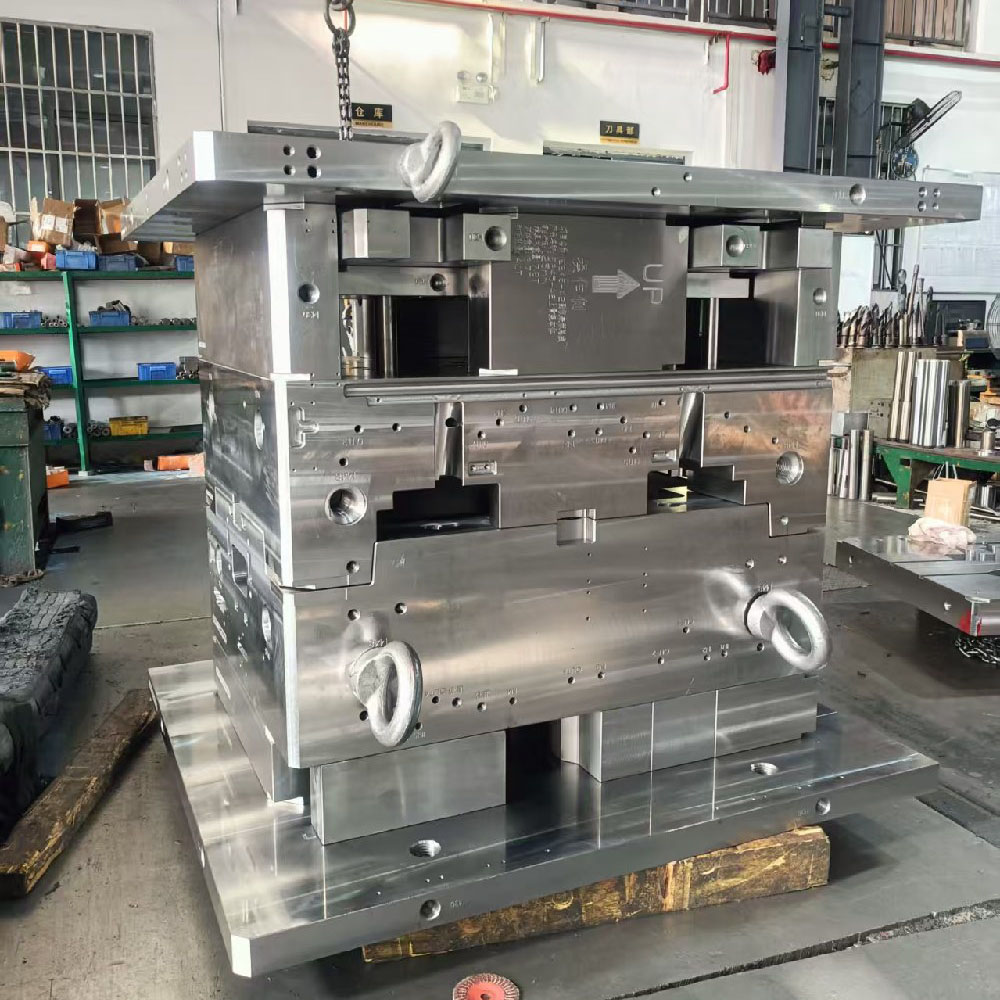 Automotive dashboard mold base